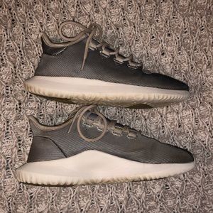 adidas tubular shadow